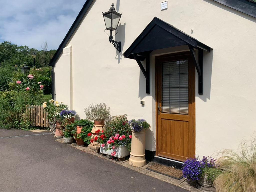 Newton Farmhouse Whiteparish Exterior foto