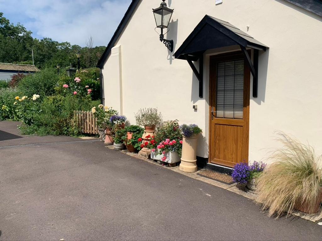 Newton Farmhouse Whiteparish Exterior foto